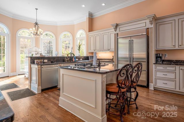 150 Rainbow View Drive, Fletcher, NC 28732