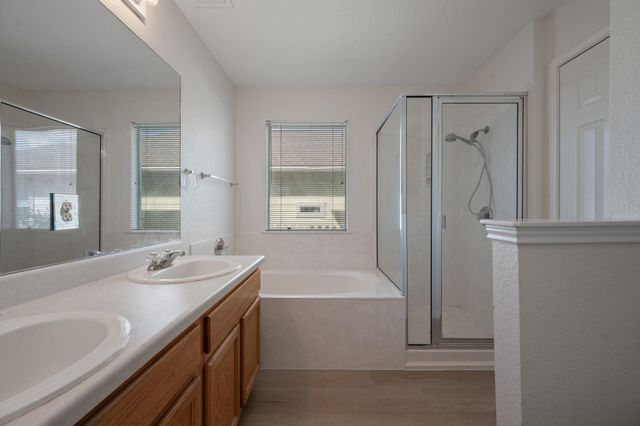 541 Sampson, Kyle, TX 78640