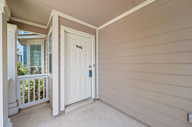 541 Sampson, Kyle, TX 78640