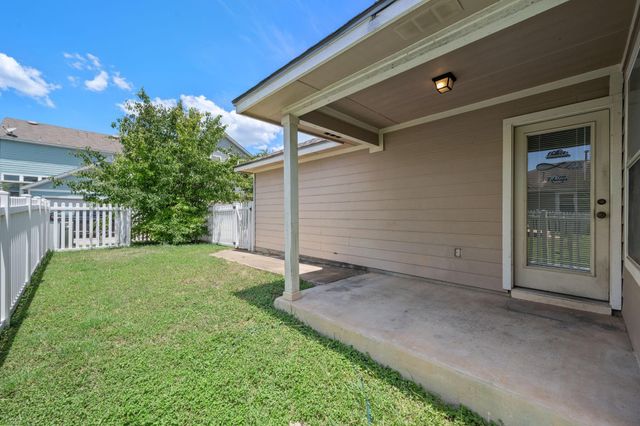 541 Sampson, Kyle, TX 78640