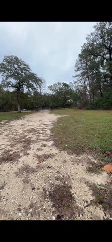 305 Thomas Lane, Trinity, TX 75862