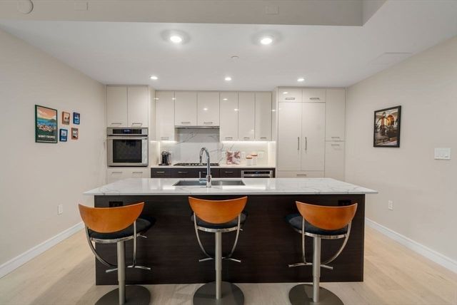 110 Broad St 303, Boston, MA 02110