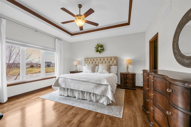 1540 Cedar Vista Ln, North Liberty, IA 52317