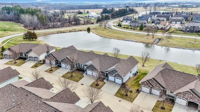 1540 Cedar Vista Ln, North Liberty, IA 52317