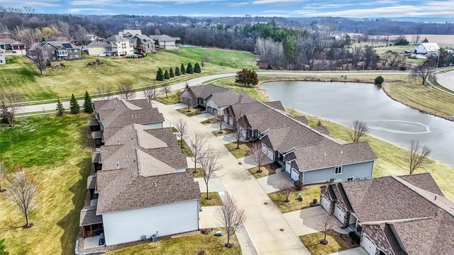 1540 Cedar Vista Ln, North Liberty, IA 52317