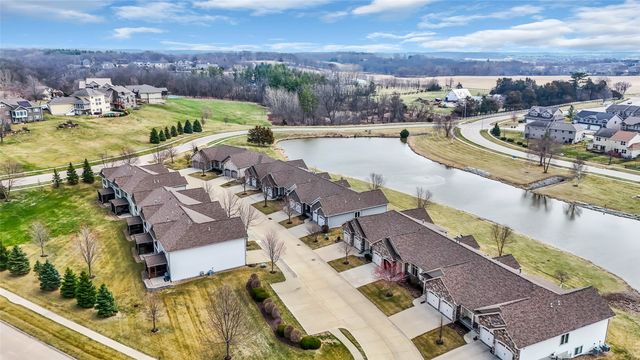 1540 Cedar Vista Ln, North Liberty, IA 52317