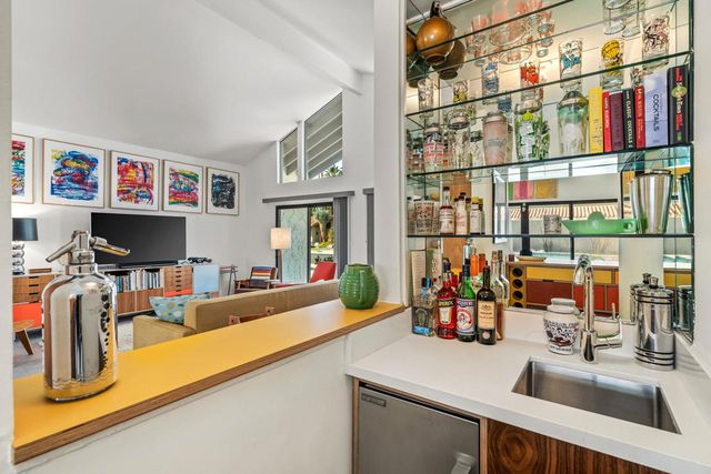 2295 E Amarillo Way, Palm Springs, CA 92264