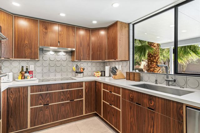 2295 E Amarillo Way, Palm Springs, CA 92264