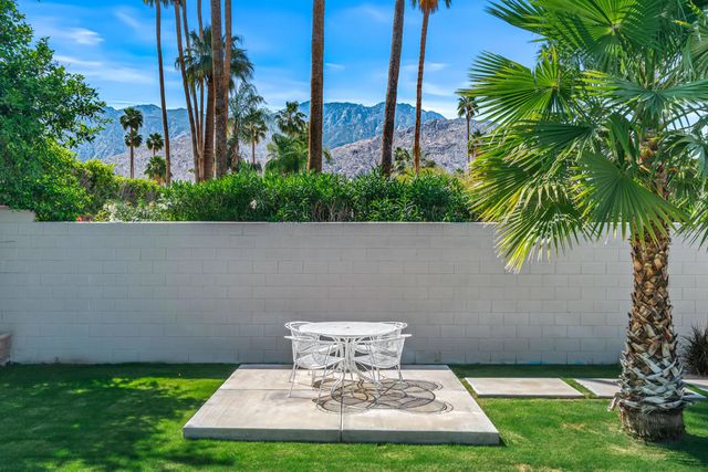 2295 E Amarillo Way, Palm Springs, CA 92264