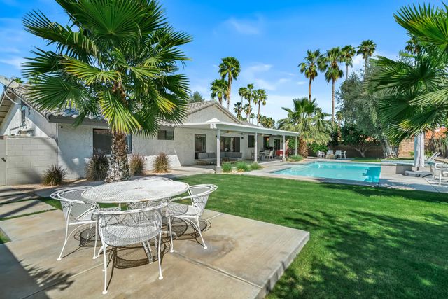 2295 E Amarillo Way, Palm Springs, CA 92264