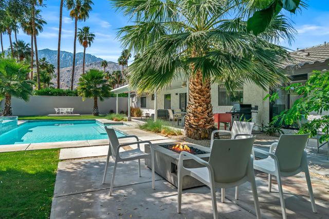 2295 E Amarillo Way, Palm Springs, CA 92264