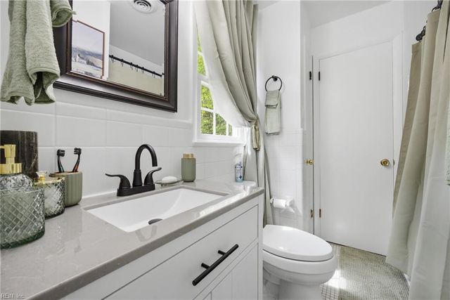 501 White Hall CIR, Hampton, VA 23669