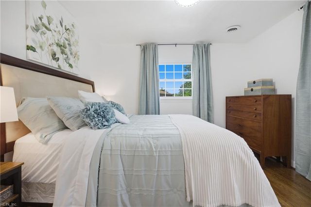 501 White Hall CIR, Hampton, VA 23669