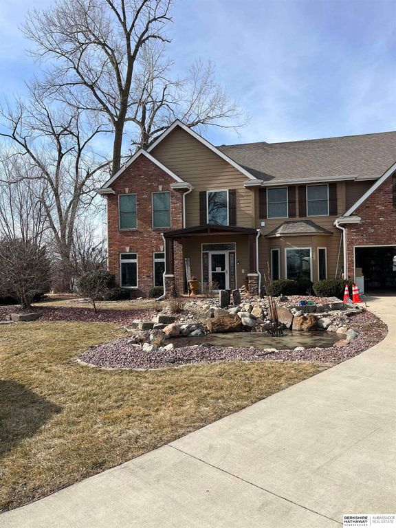 27320 W Center Road, Waterloo, NE 68069