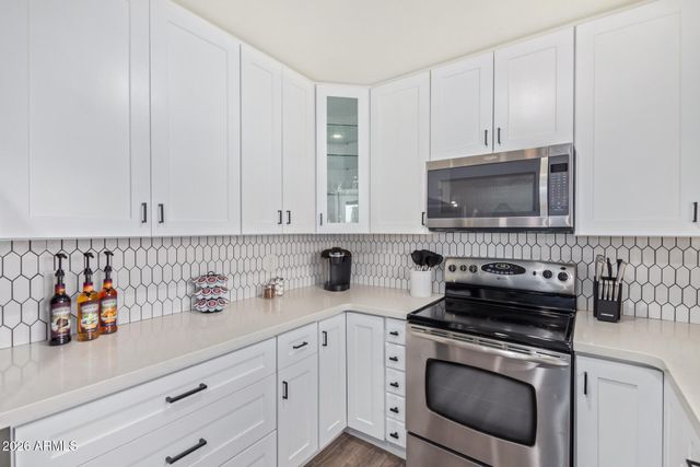 8442 E HOLLY Street, Scottsdale, AZ 85257