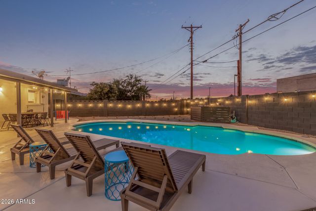 8442 E HOLLY Street, Scottsdale, AZ 85257