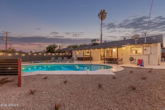 8442 E HOLLY Street, Scottsdale, AZ 85257