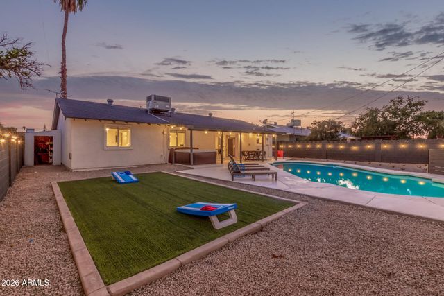 8442 E HOLLY Street, Scottsdale, AZ 85257