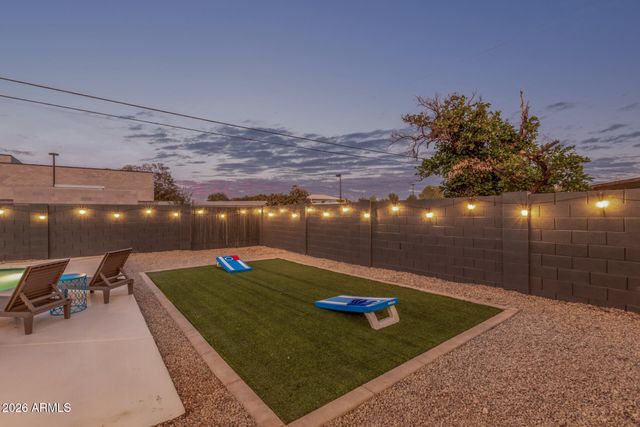 8442 E HOLLY Street, Scottsdale, AZ 85257