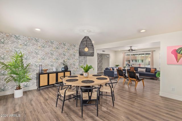 8442 E HOLLY Street, Scottsdale, AZ 85257