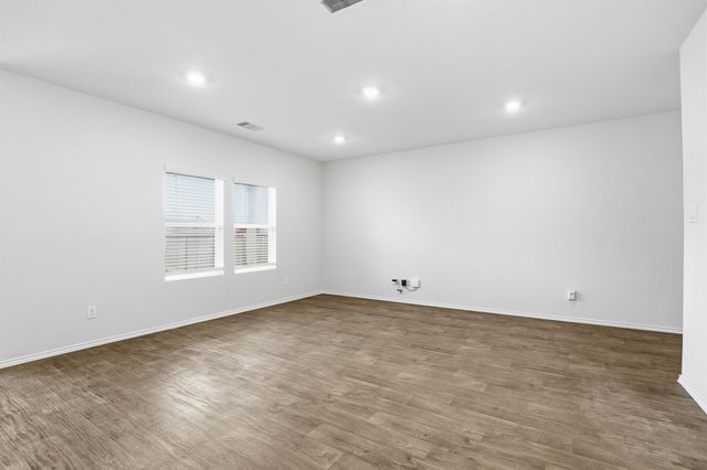 427 Sickle LOOP, Kyle, TX 78640