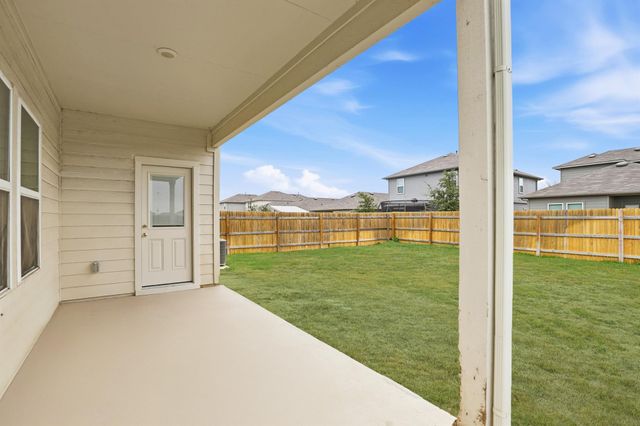 427 Sickle LOOP, Kyle, TX 78640