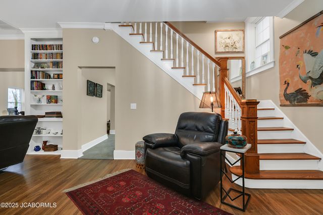 1315 W HIGH STREET, Jefferson City, MO 65109