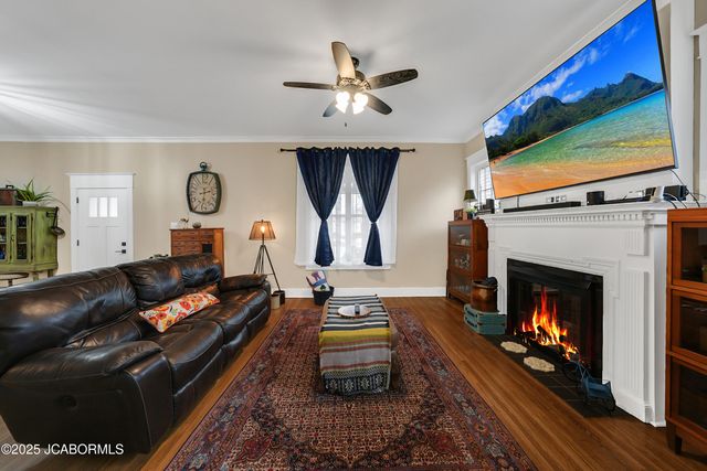 1315 W HIGH STREET, Jefferson City, MO 65109