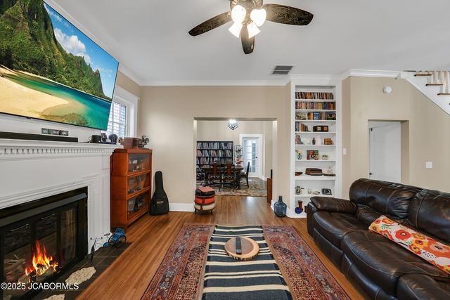 1315 W HIGH STREET, Jefferson City, MO 65109