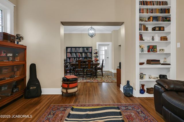 1315 W HIGH STREET, Jefferson City, MO 65109