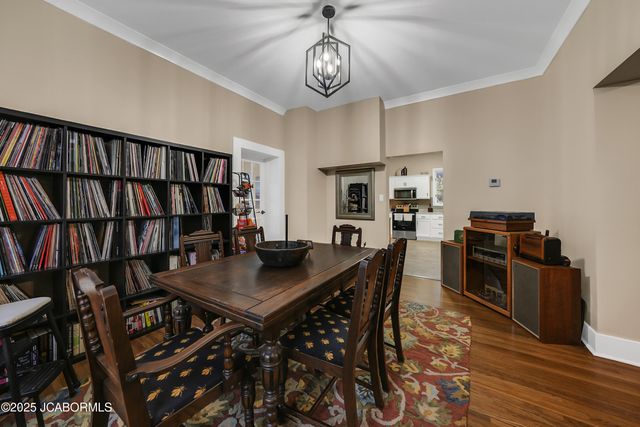 1315 W HIGH STREET, Jefferson City, MO 65109