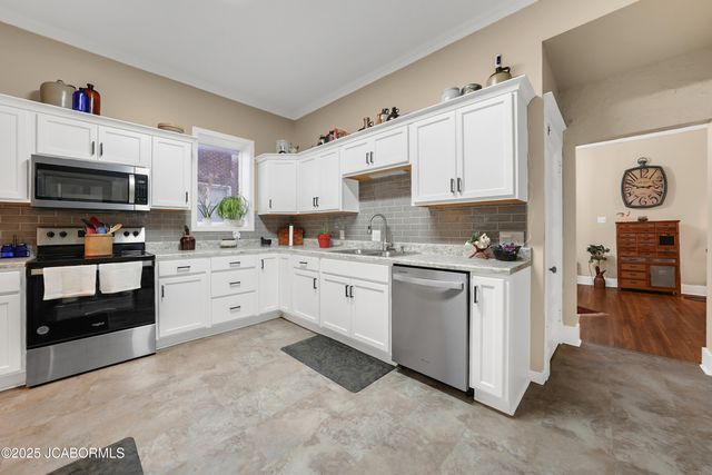 1315 W HIGH STREET, Jefferson City, MO 65109