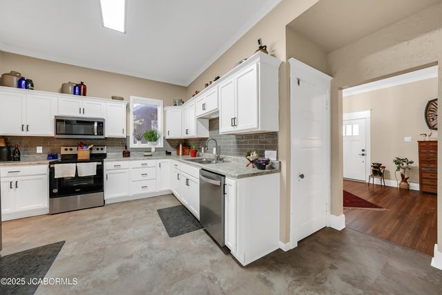 1315 W HIGH STREET, Jefferson City, MO 65109