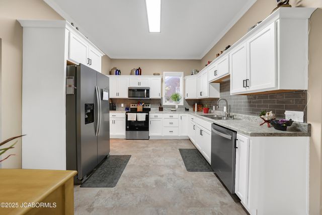 1315 W HIGH STREET, Jefferson City, MO 65109