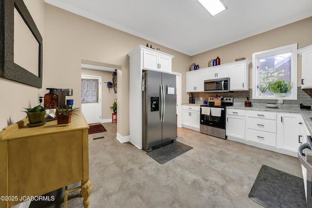 1315 W HIGH STREET, Jefferson City, MO 65109