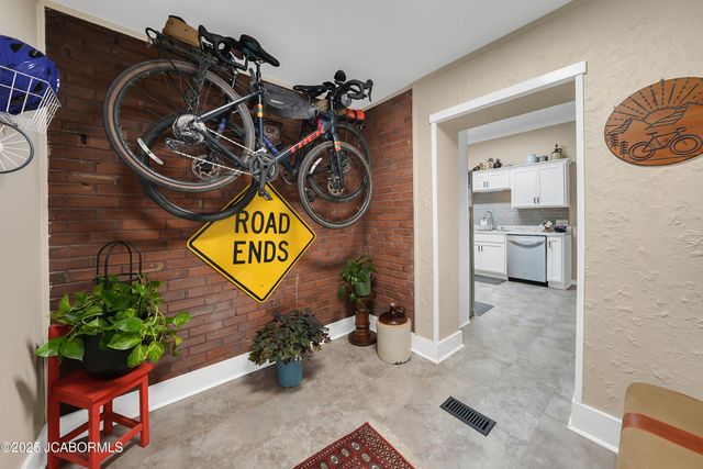 1315 W HIGH STREET, Jefferson City, MO 65109