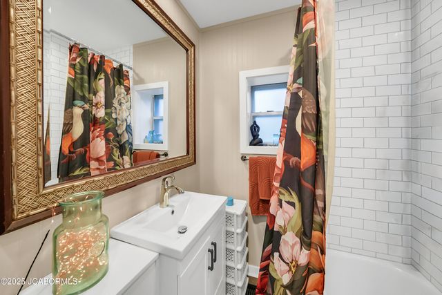 1315 W HIGH STREET, Jefferson City, MO 65109