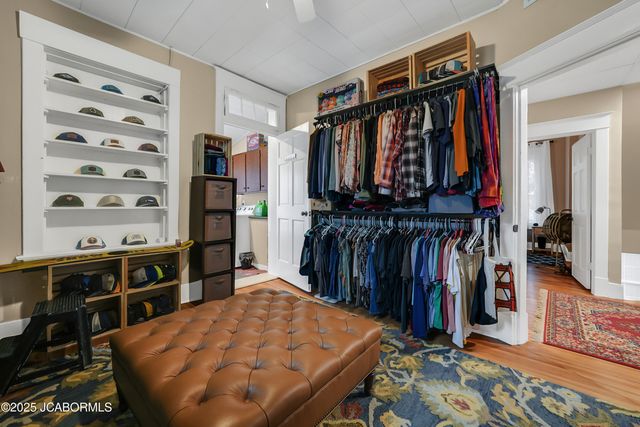 1315 W HIGH STREET, Jefferson City, MO 65109