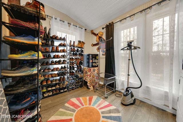 1315 W HIGH STREET, Jefferson City, MO 65109