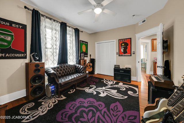 1315 W HIGH STREET, Jefferson City, MO 65109