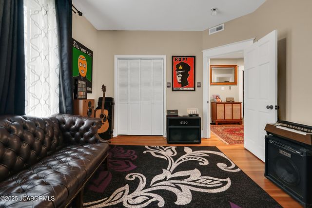 1315 W HIGH STREET, Jefferson City, MO 65109