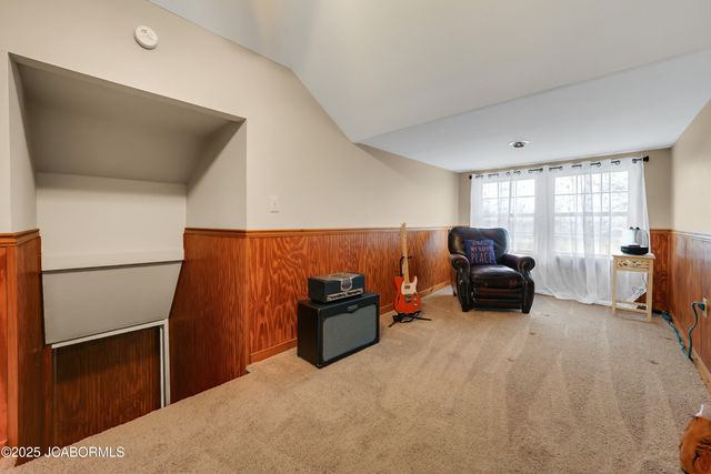 1315 W HIGH STREET, Jefferson City, MO 65109