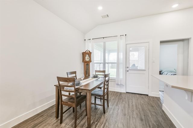 260 Shoreview Drive, Conroe, TX 77303