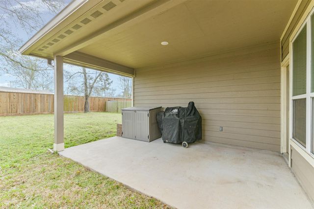260 Shoreview Drive, Conroe, TX 77303