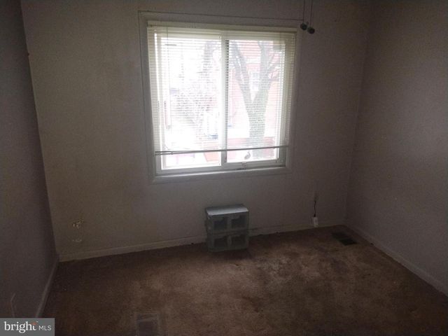 2221 RIDGE PL SE, Washington, DC 20020
