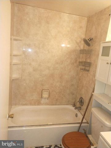 2221 RIDGE PL SE, Washington, DC 20020