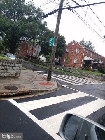 2221 RIDGE PL SE, Washington, DC 20020