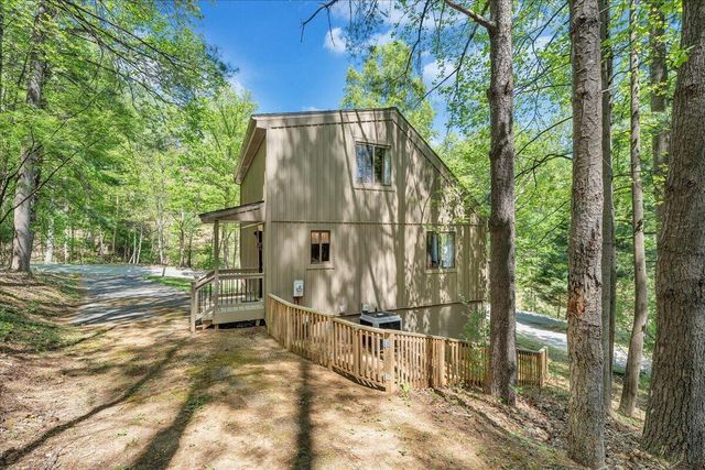 8664 Martins Creek RD, Roanoke, VA 24018