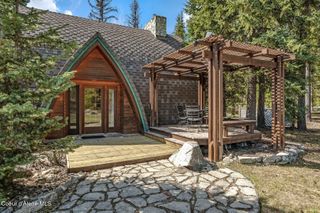 762 Reeder Bay Rd, Nordman, ID 83848
