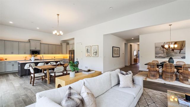 2069 Summit Loop 98, Carmel, NY 10512